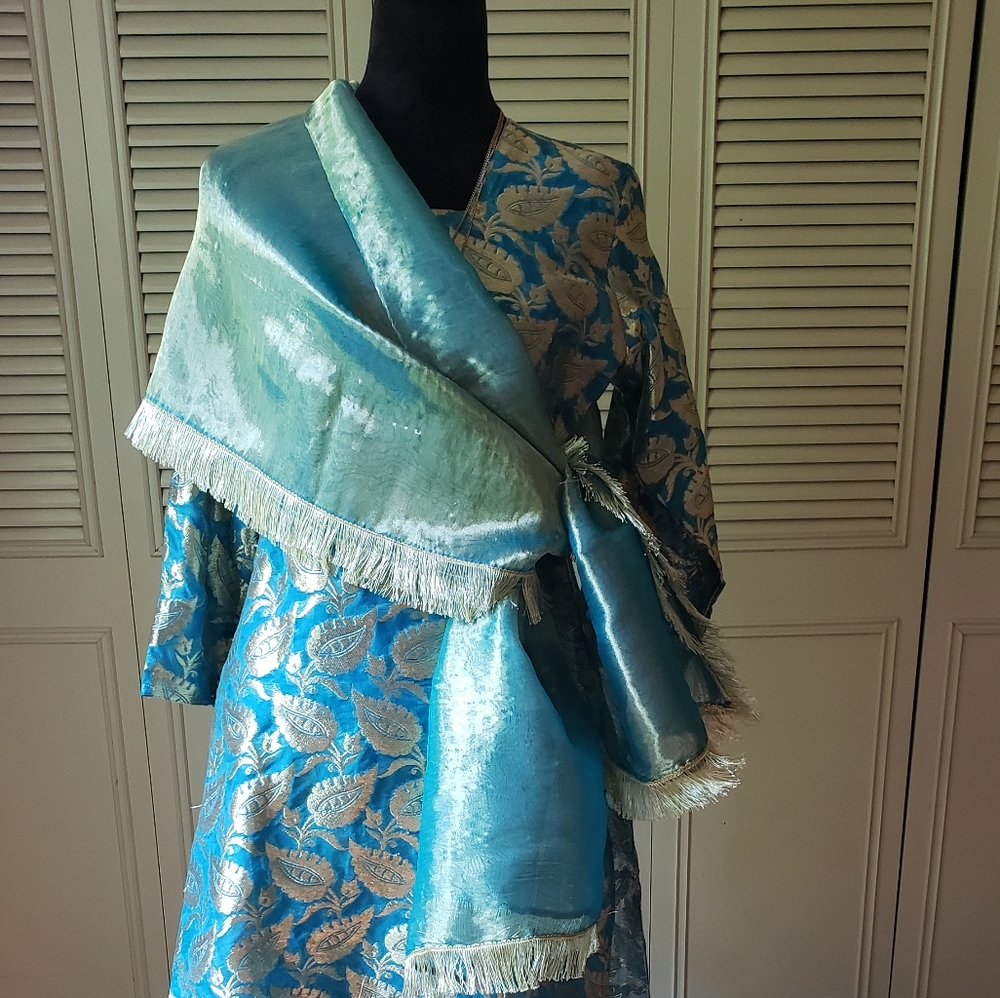 Beautiful Handmsde Kurta in Royal Blue & Green